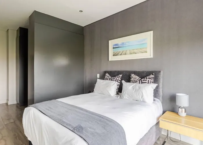 Experience The Best Of Sandton Luxury 3 Bedroom Penthouse With Spectacular Views